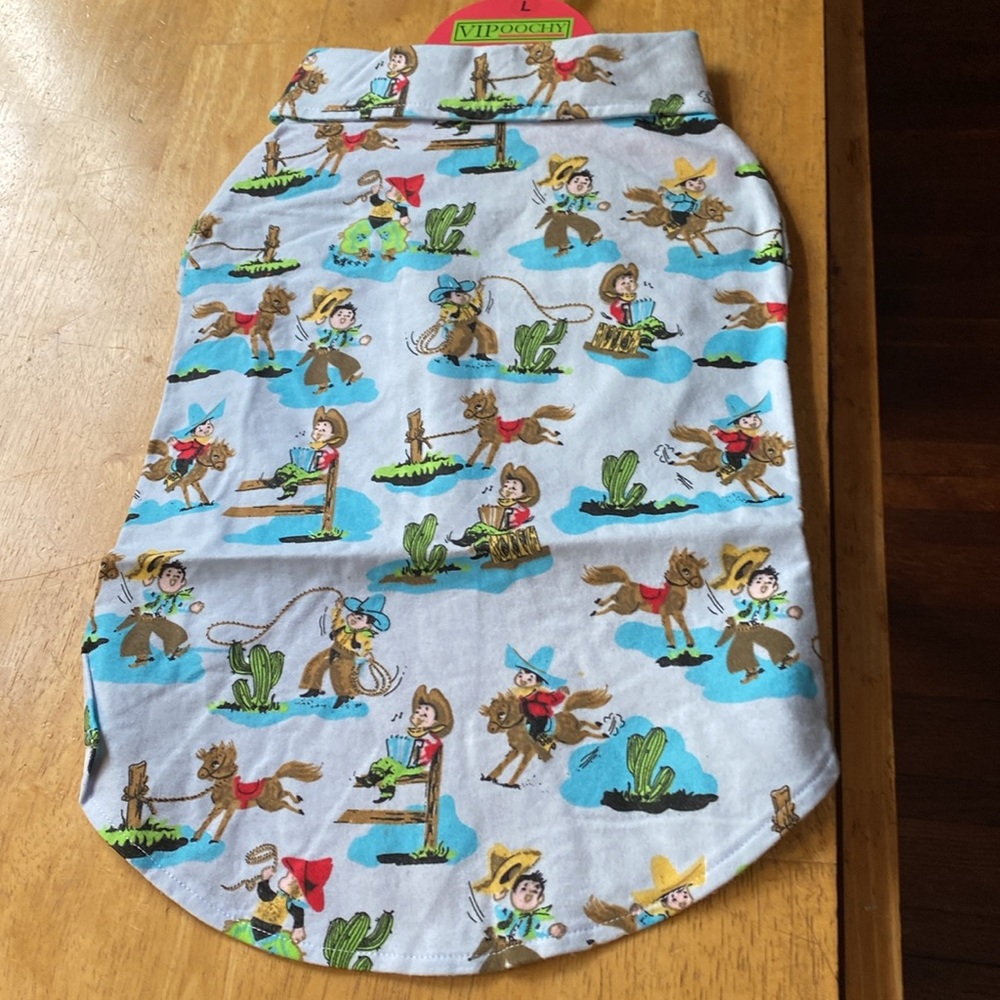 !Dog Vipoochy Top size L pretty new shirt. Attention!!check my measurements plea